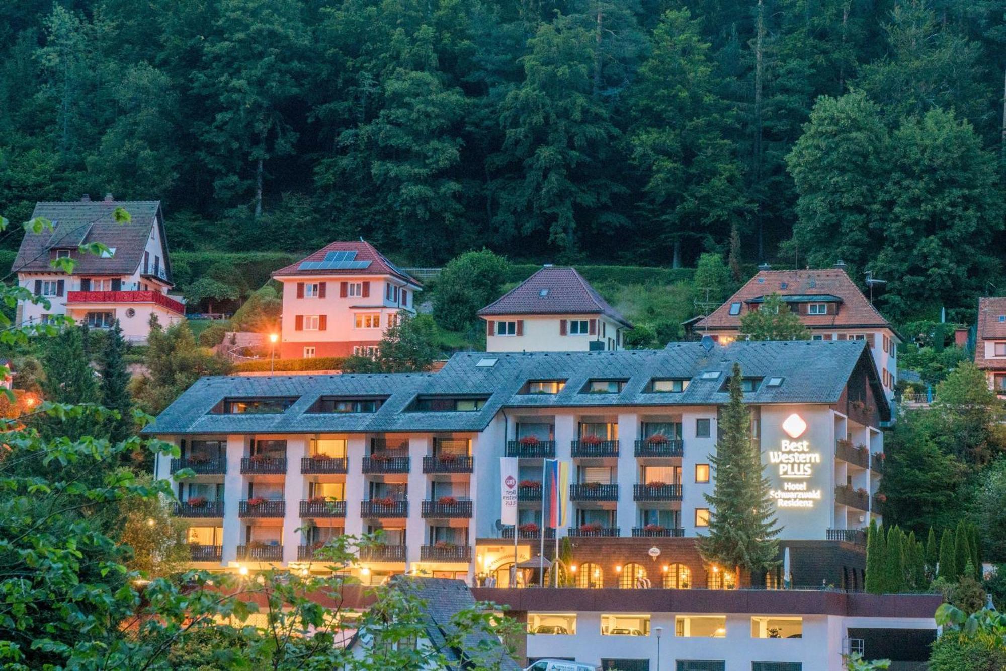 Best Western Plus Schwarzwald Residenz Триберг Экстерьер фото